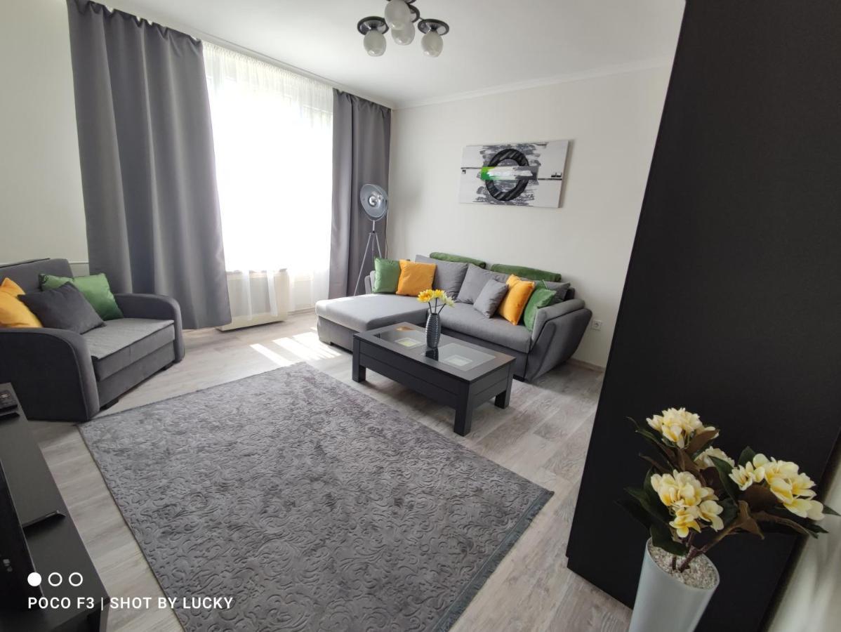 Central Greatforest Apartman Debrecen Exterior foto