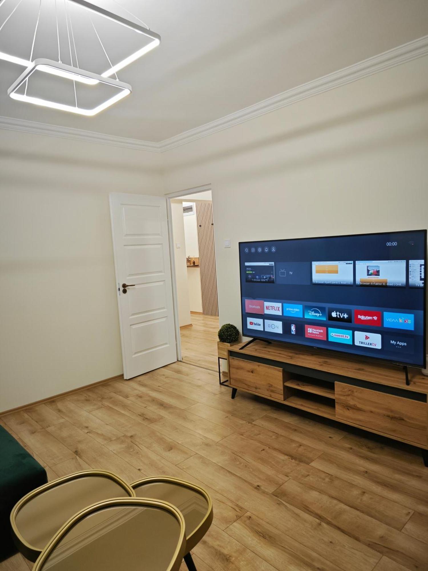 Central Greatforest Apartman Debrecen Exterior foto